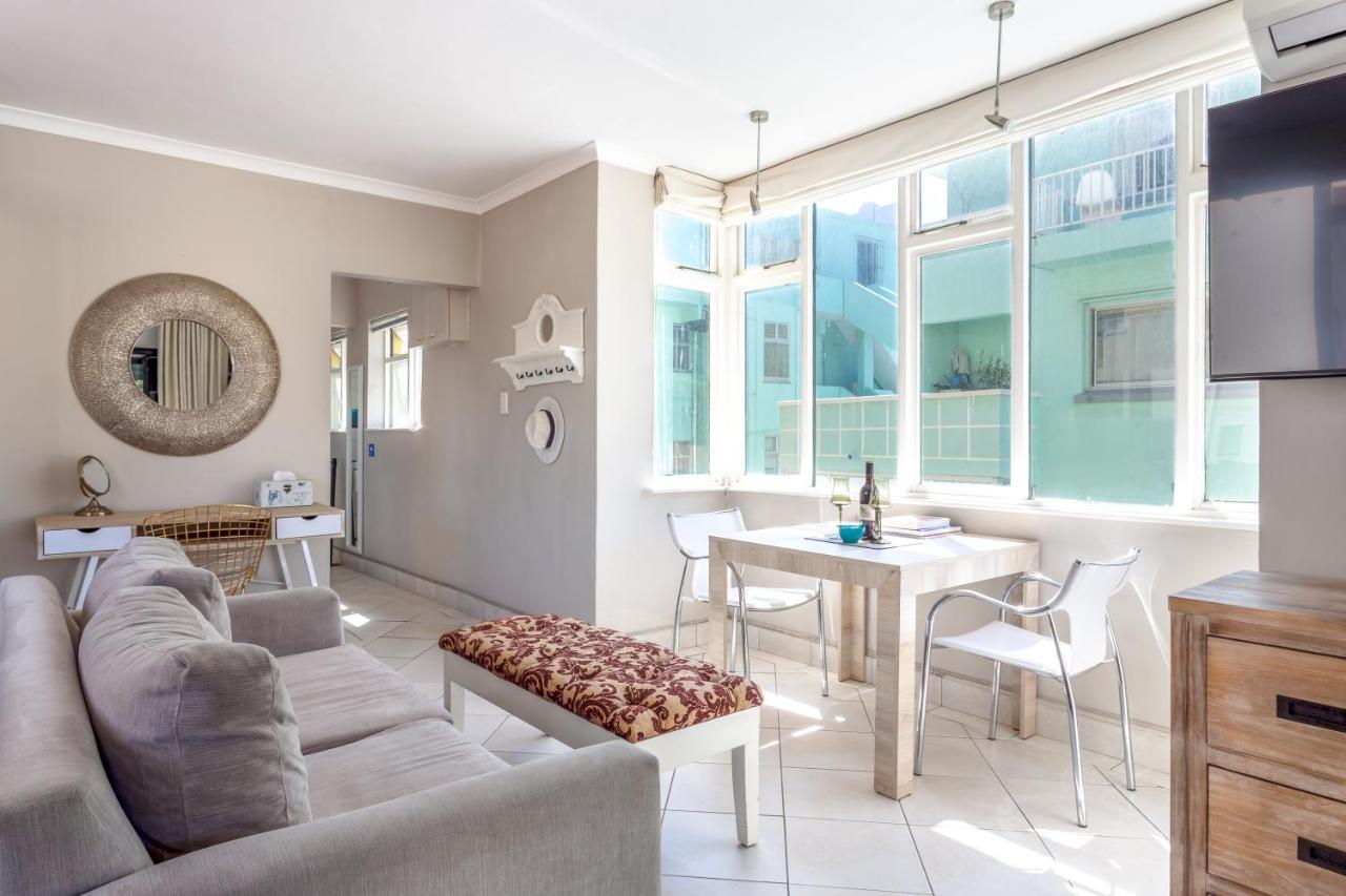 Cosy And Classy Sea Point Apartment Cape Town Eksteriør bilde