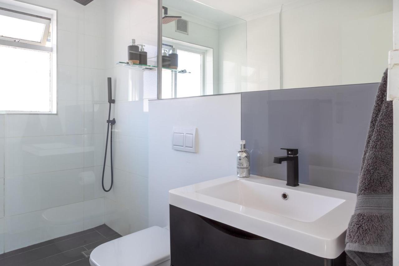 Cosy And Classy Sea Point Apartment Cape Town Eksteriør bilde