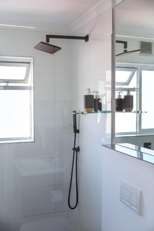 Cosy And Classy Sea Point Apartment Cape Town Eksteriør bilde