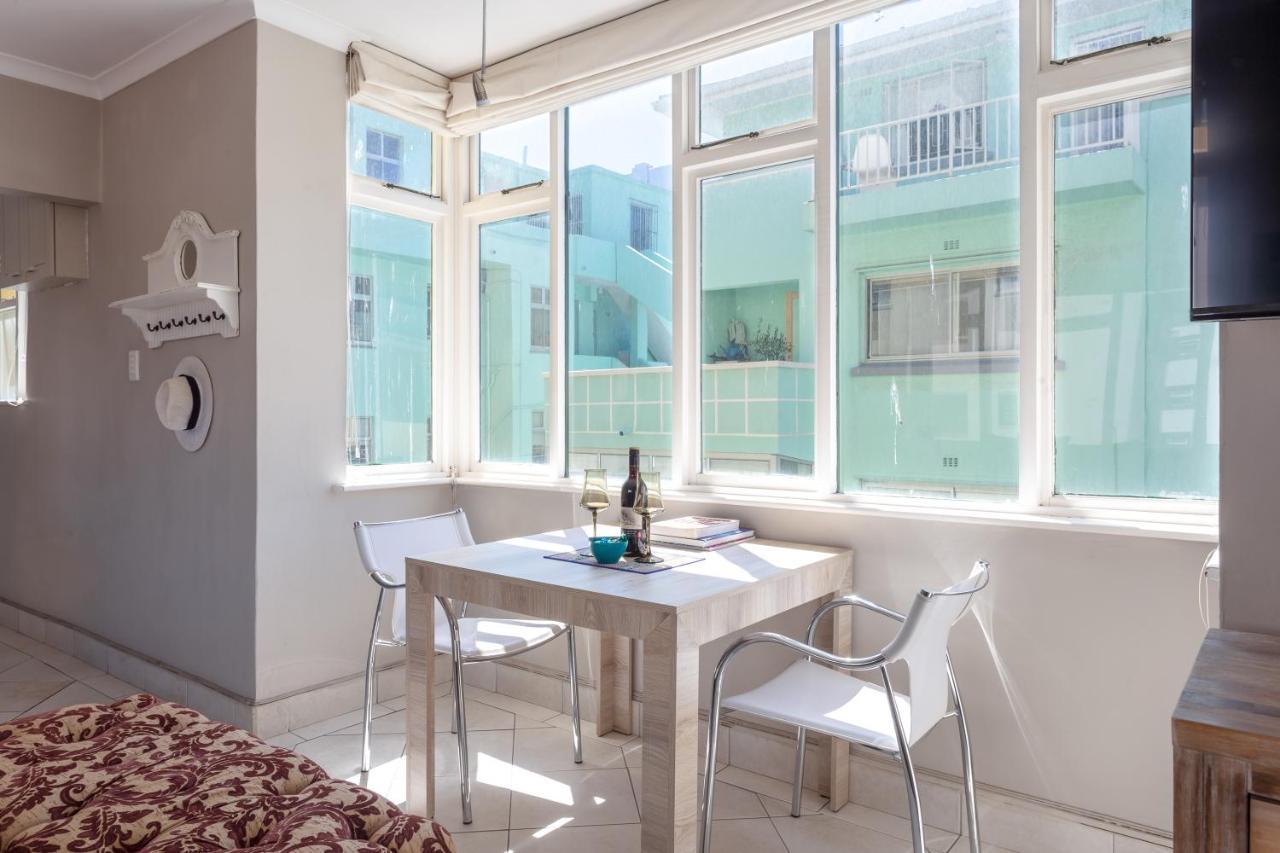 Cosy And Classy Sea Point Apartment Cape Town Eksteriør bilde