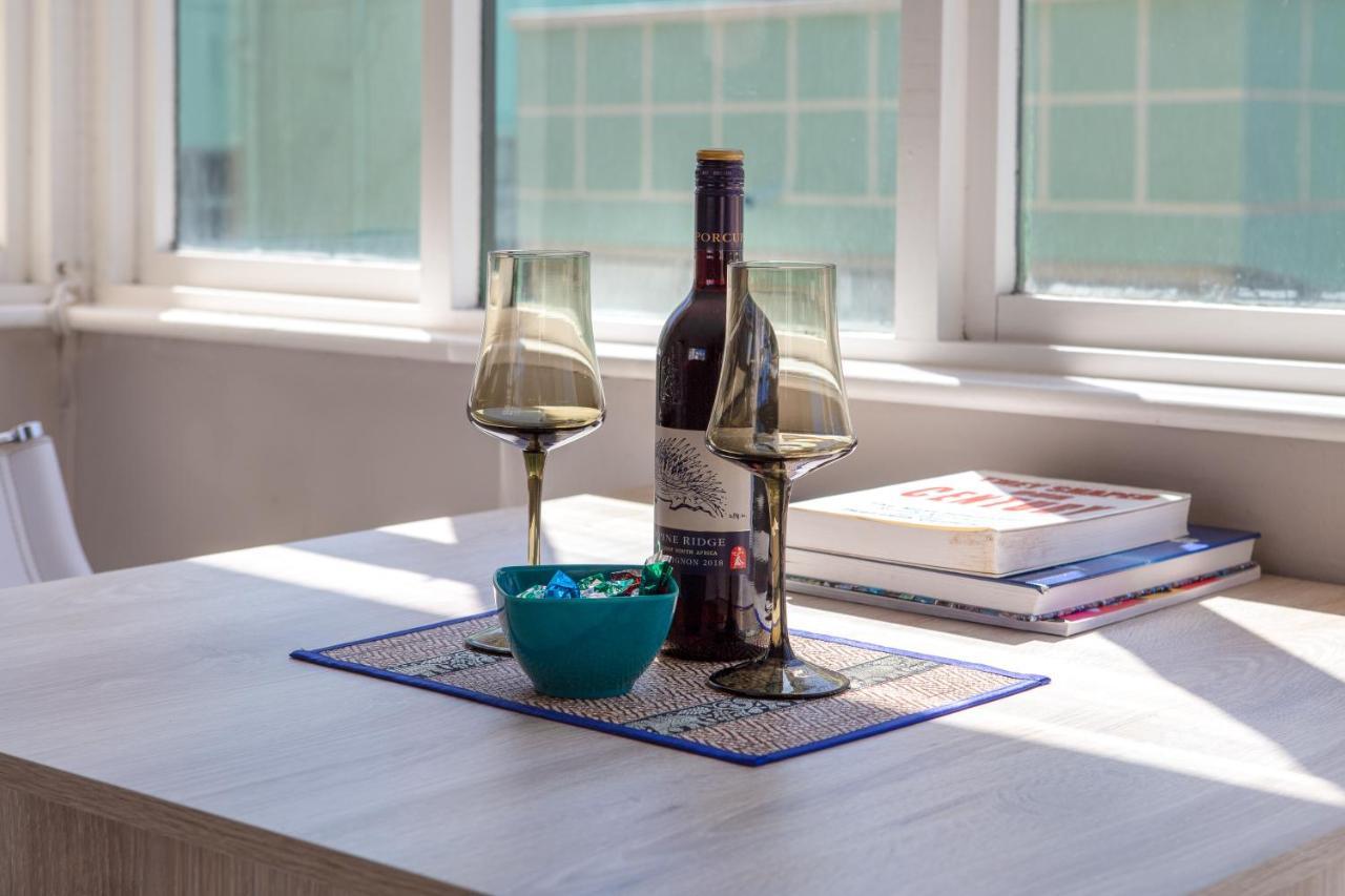Cosy And Classy Sea Point Apartment Cape Town Eksteriør bilde