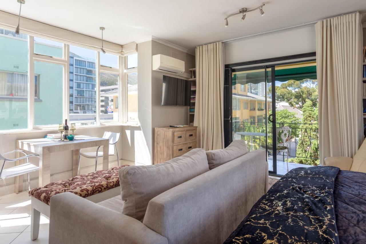 Cosy And Classy Sea Point Apartment Cape Town Eksteriør bilde