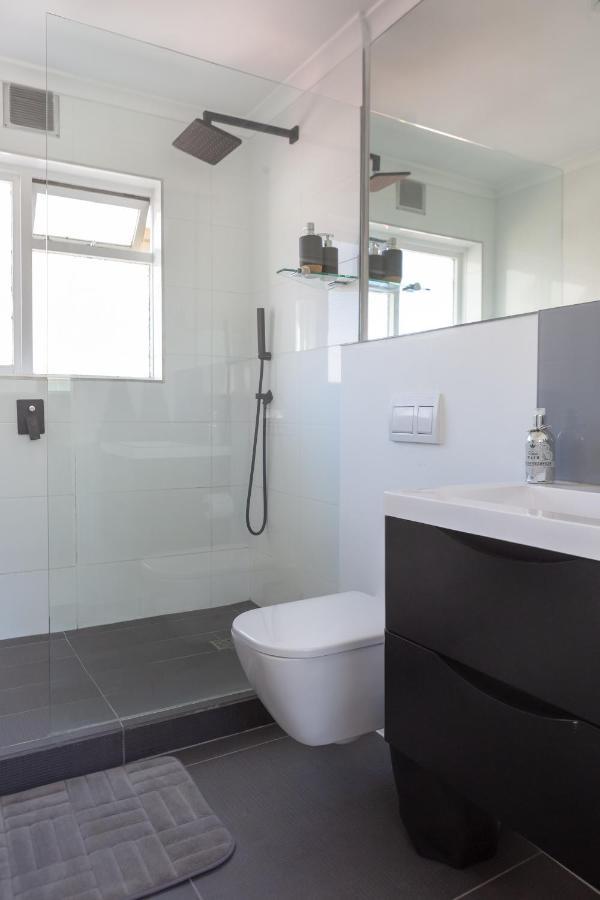 Cosy And Classy Sea Point Apartment Cape Town Eksteriør bilde