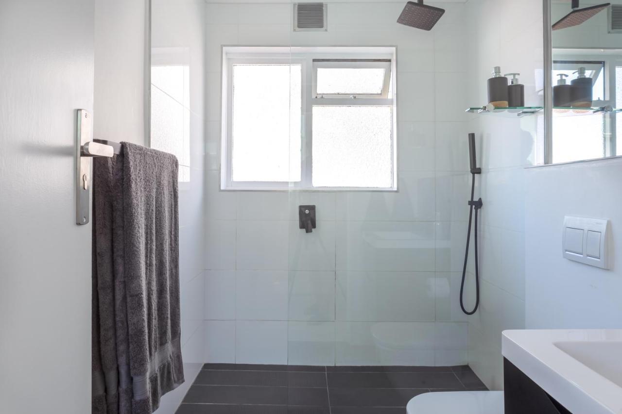 Cosy And Classy Sea Point Apartment Cape Town Eksteriør bilde