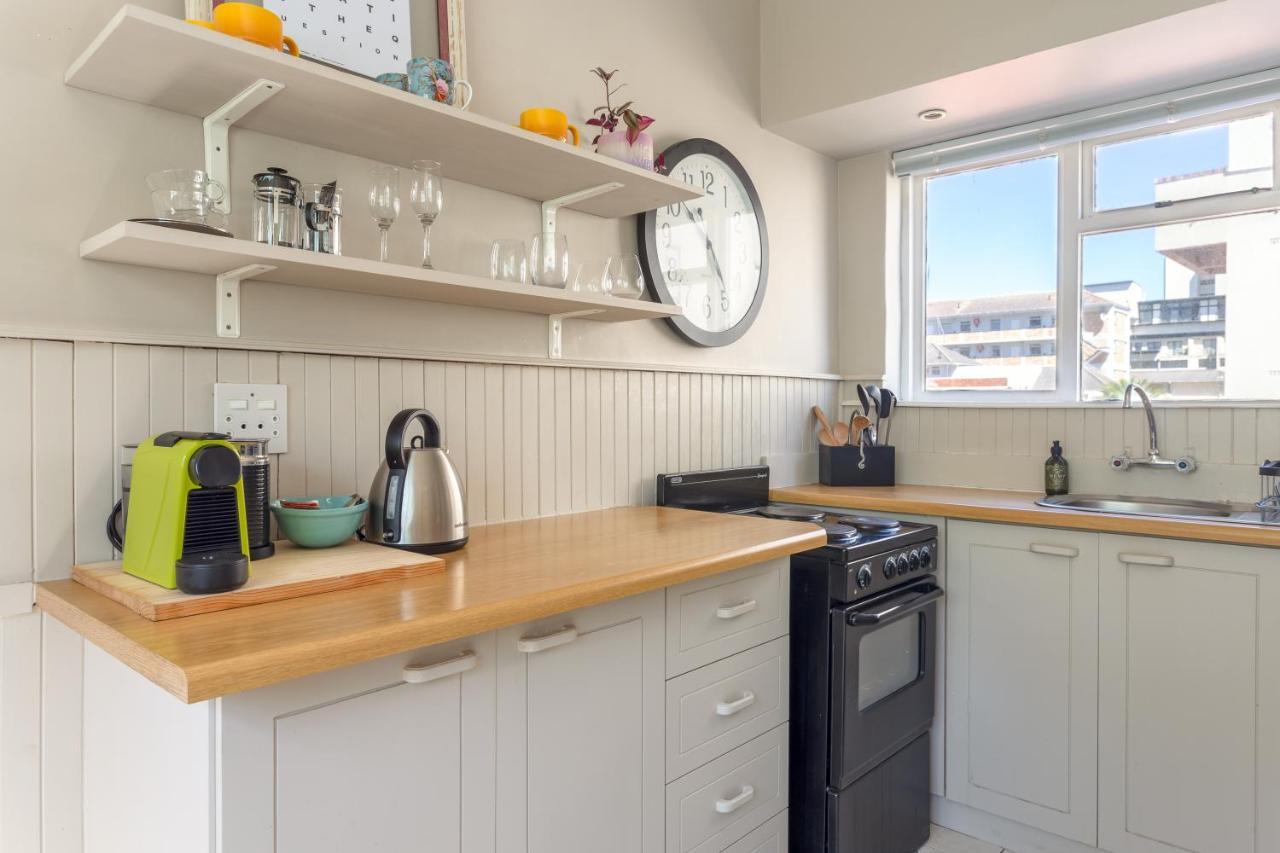 Cosy And Classy Sea Point Apartment Cape Town Eksteriør bilde