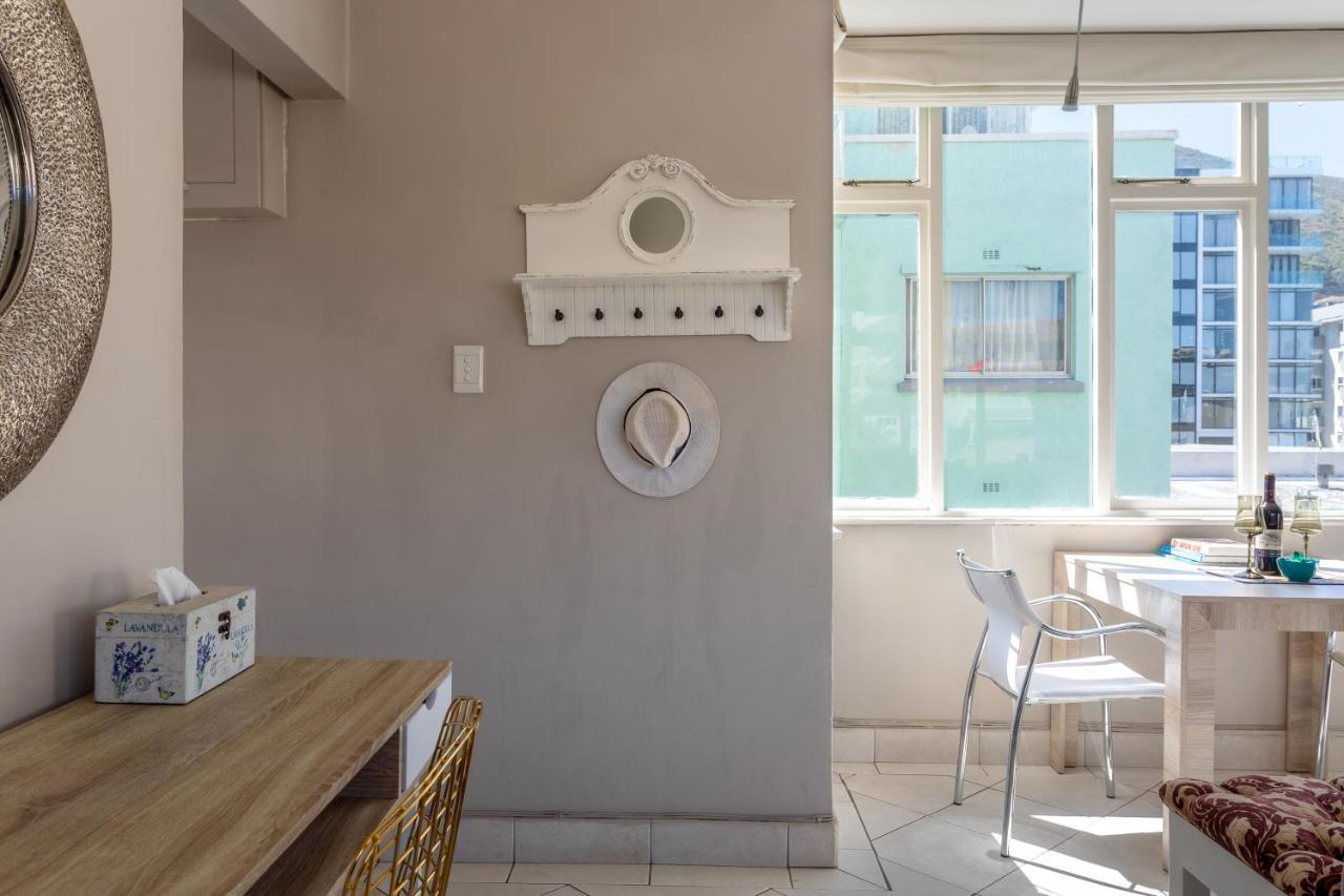 Cosy And Classy Sea Point Apartment Cape Town Eksteriør bilde